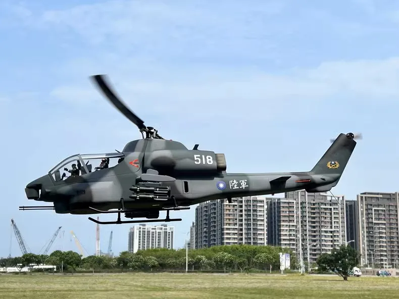 RC Helicopter 500 AH-1 Cobra Scale GPS with H1 Flight Control RTF - Image 2